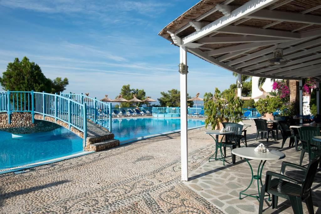 Hotel Karpathios Pefkos