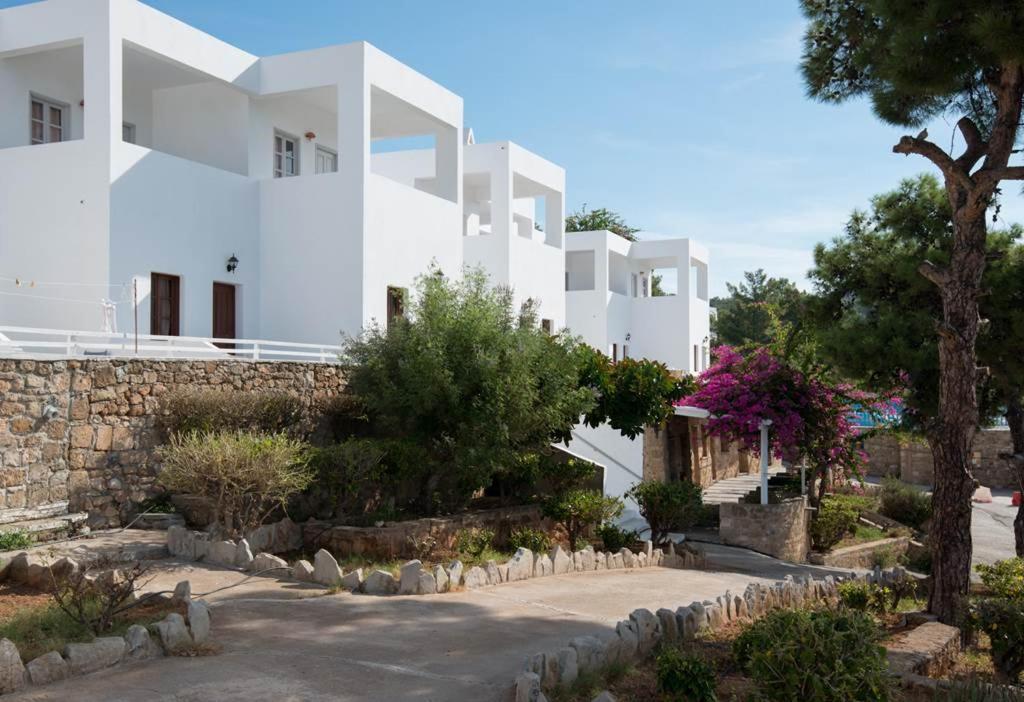 Karpathios Pefkos Hotel