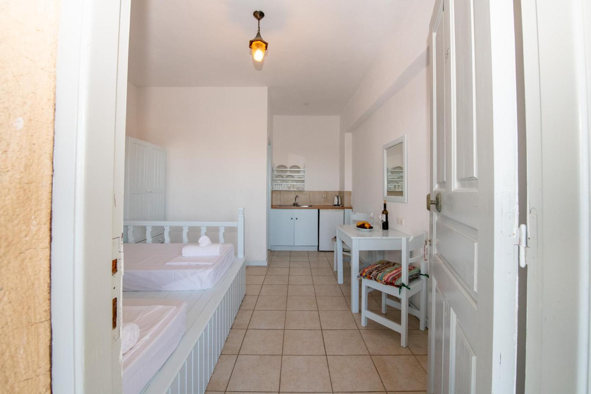 Hotel Karpathios Pefkos 3*