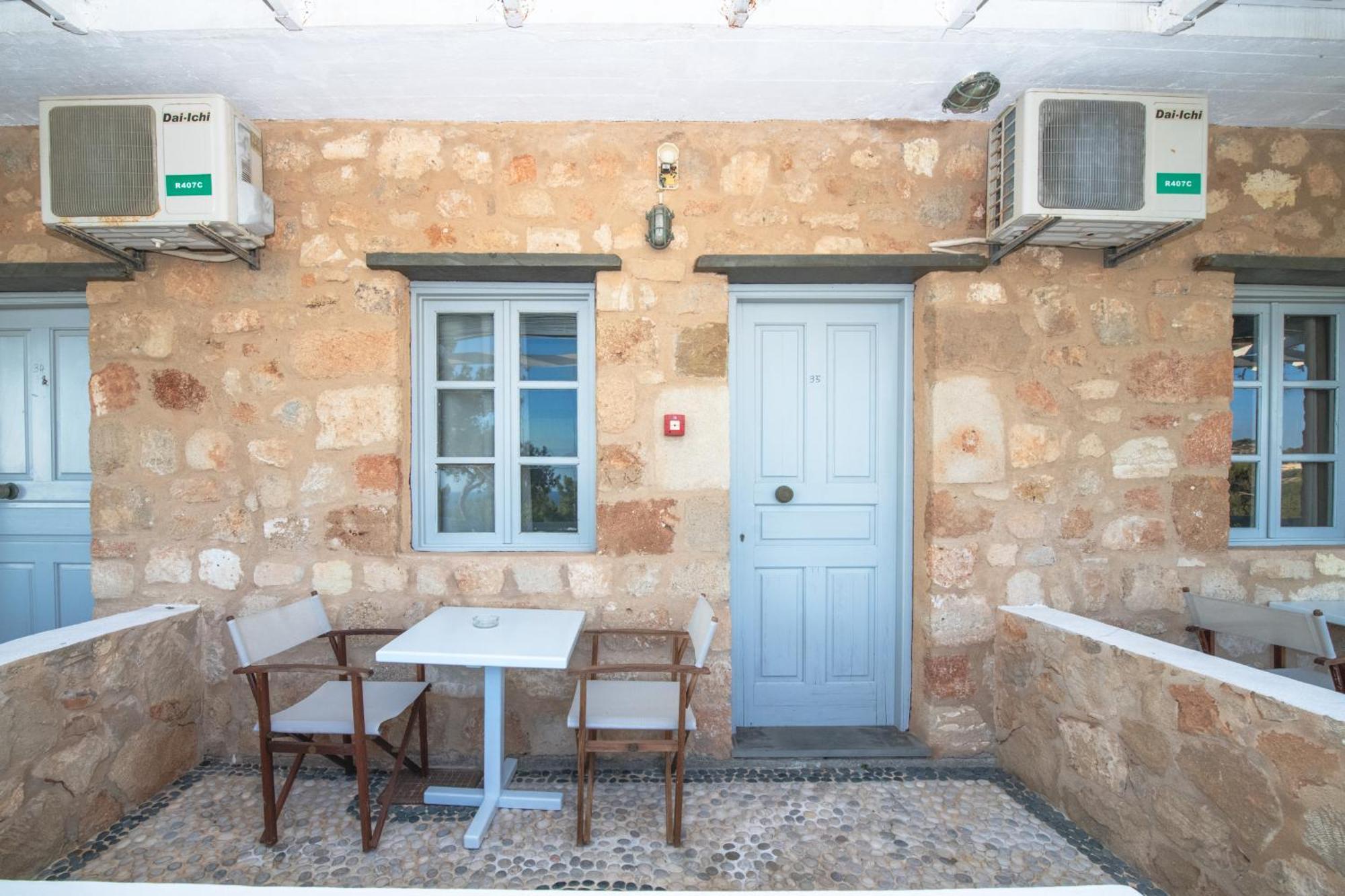 Karpathios Pefkos